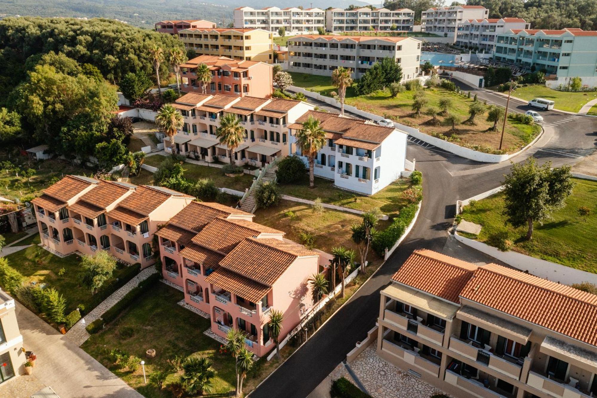 Robolla Beach Aparthotel Roda  Exterior photo